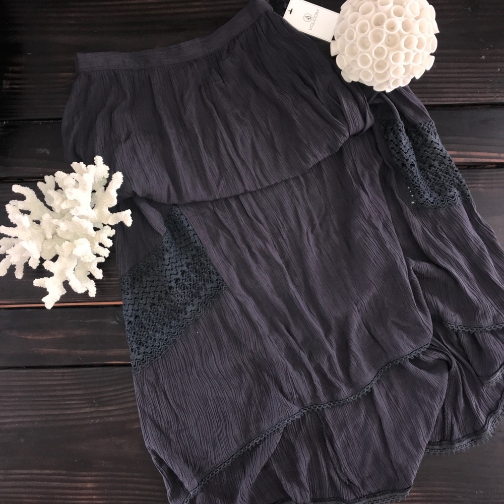 NWT Volcom High-Low Skirt Size Small